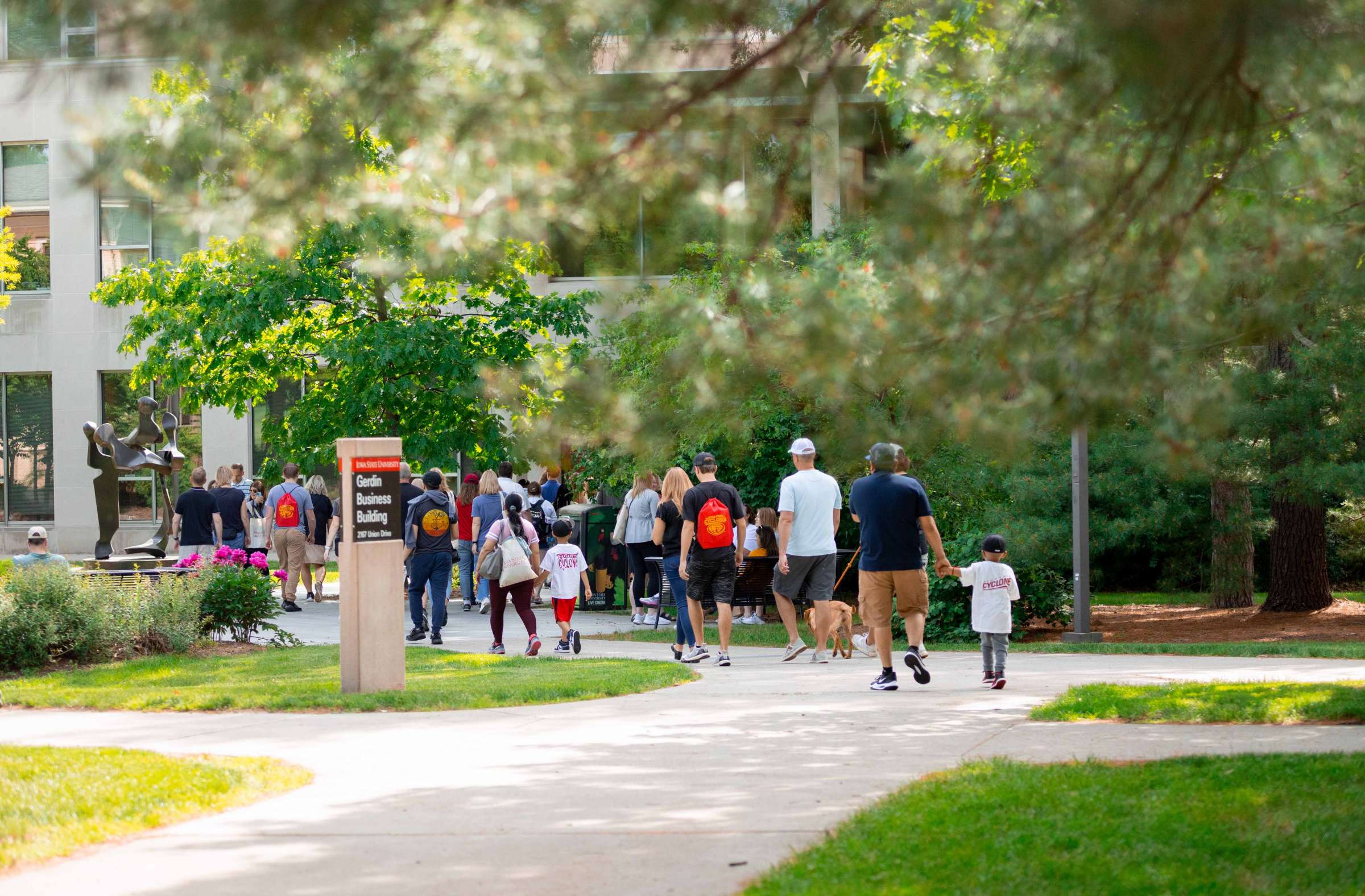 A campus tour during orientation. 